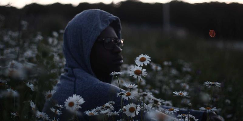 筑家家居专业装修服务：隐形收纳系统建材选择指南，定制整洁家居空间